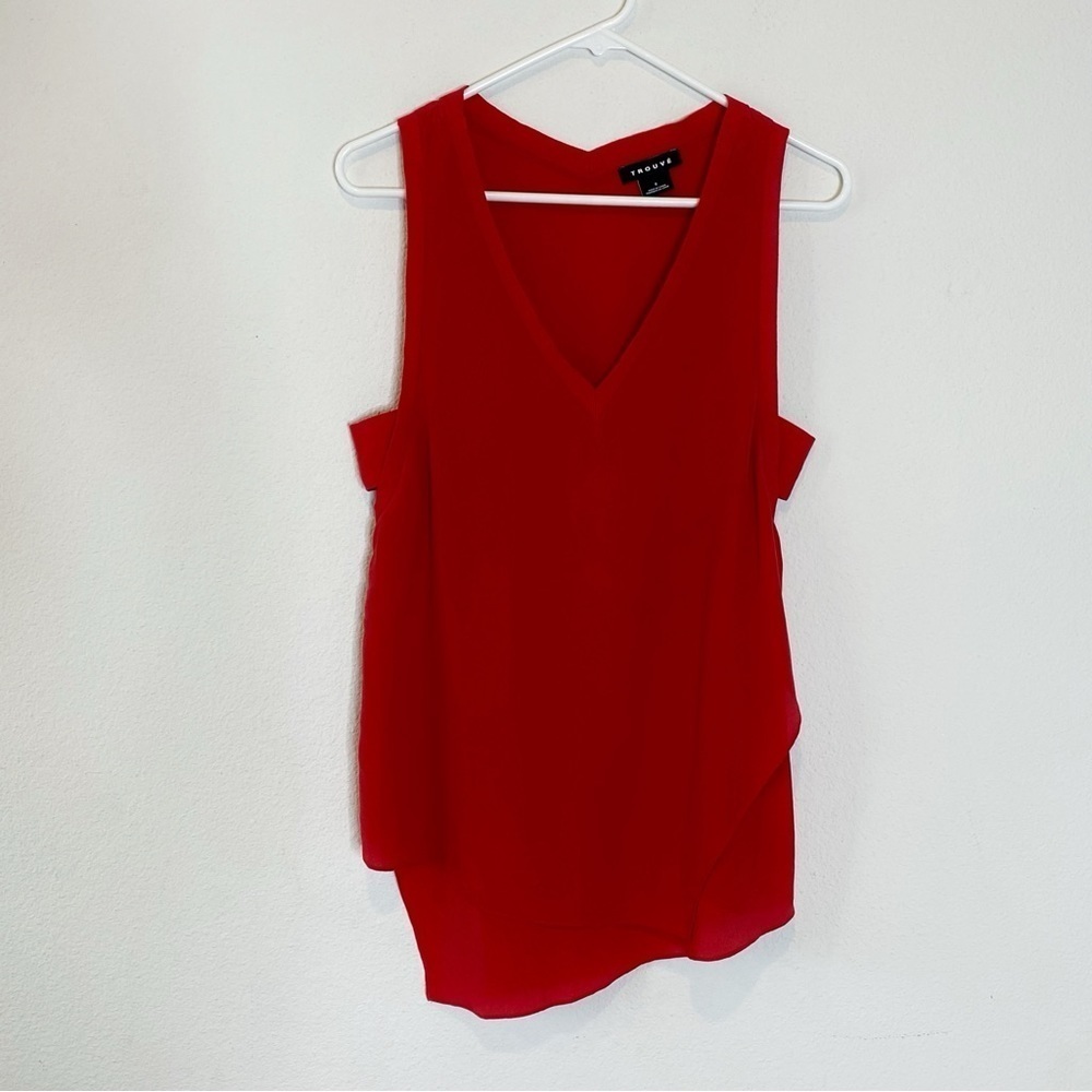 Trouvé 100% silk red v-neck strap side blouse shirt size small